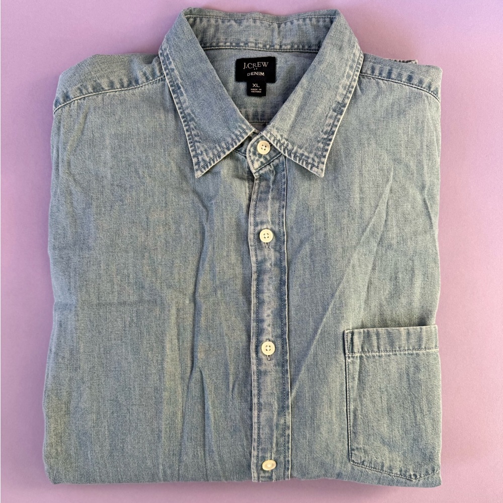 J Crew Light Wash Denim Button Down Shirt XL Lightweight - Picture 1 of 6